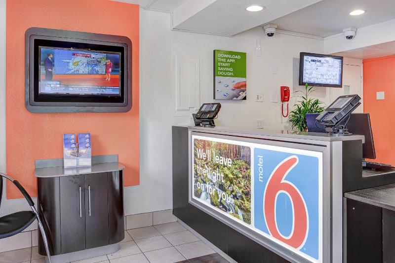 Motel 6-Portland OR - Central - image 33