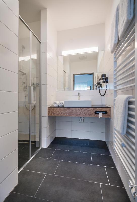 Superior Double Room image 3