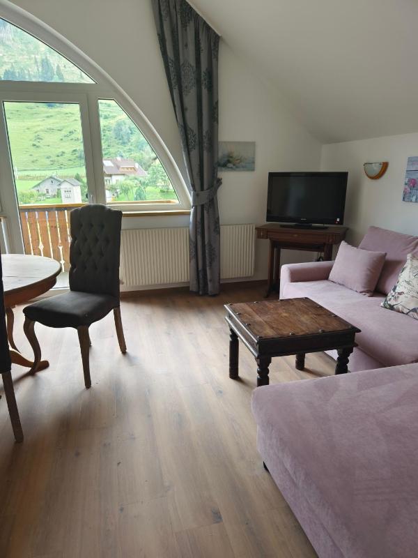 Apartment with Balcony image 4