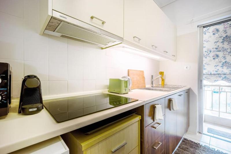 Top Acropolis Sightseeing 1st FLR Elegant Flat by LODGESPOT - image 8