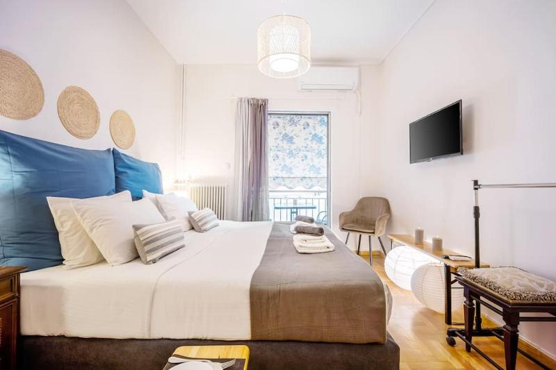 Top Acropolis Sightseeing 1st FLR Elegant Flat by LODGESPOT - image 9
