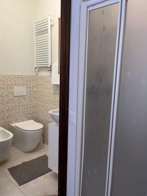 Economy Double Room image 3