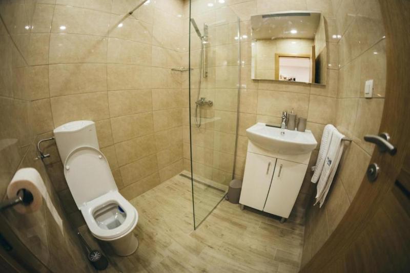 Duplex Quadruple Room image 2
