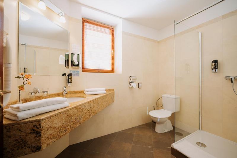 Standard Double Room image 1