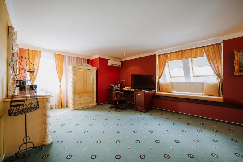Boutique Hotel Maraton - image 30