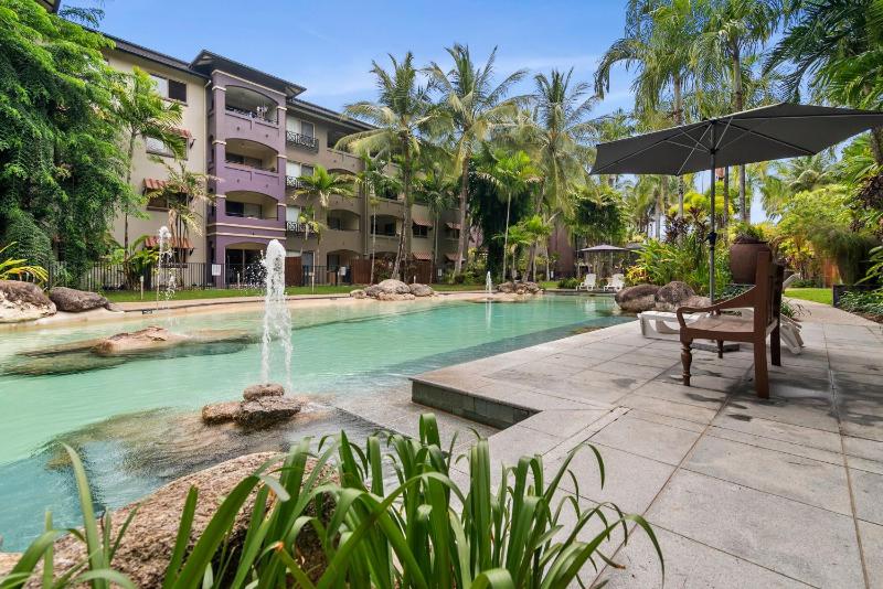Coastal Bliss - Cairns 9 Pools BBQ & Gym - image 10