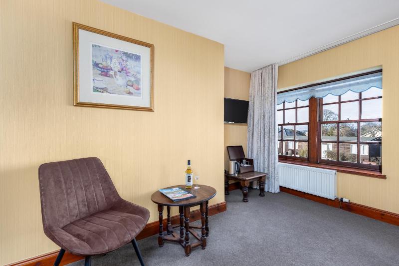 Superior Double Room (Not Dog-Friendly) image 3