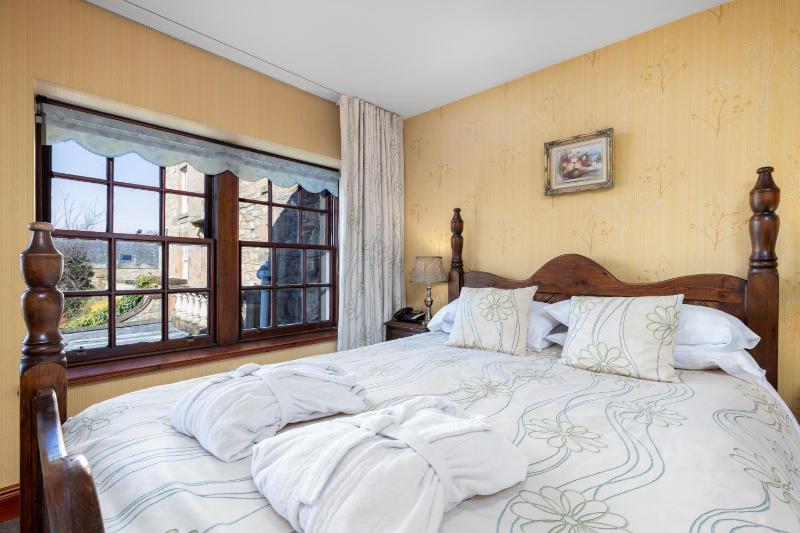 Superior Double Room (Not Dog-Friendly) image 4