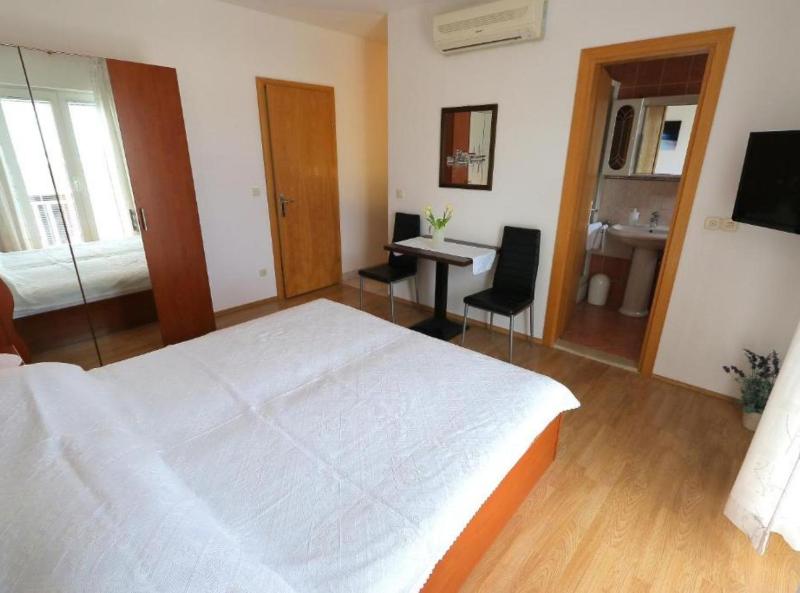 Apartments Trogrlic - One-Bedroom Apartment with Balcony - image 23