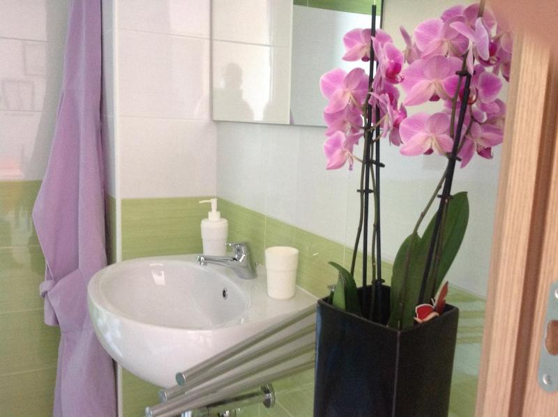 Double or Twin Room with Private Bathroom image 2