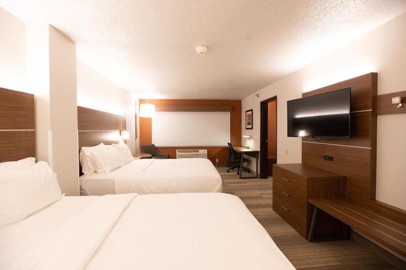Standard Room image 1
