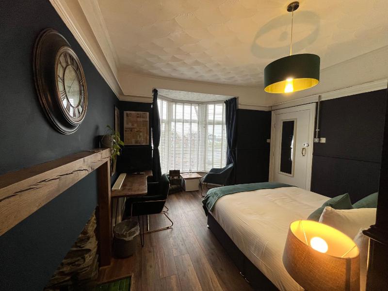 King Room - Ground Floor image 4