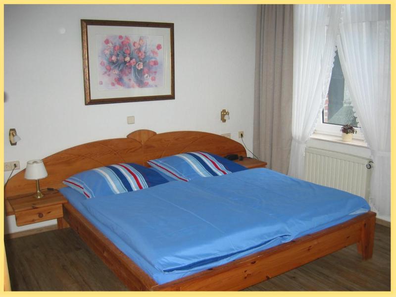 Single Room image 3