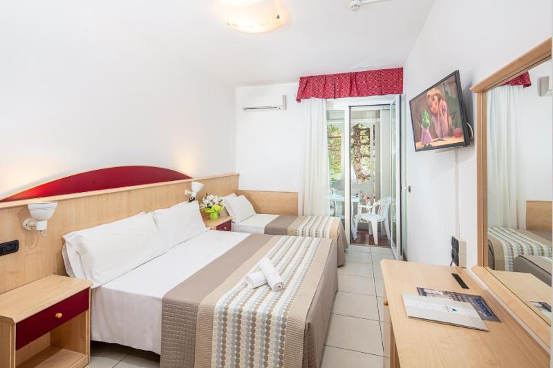 Triple Room image 1
