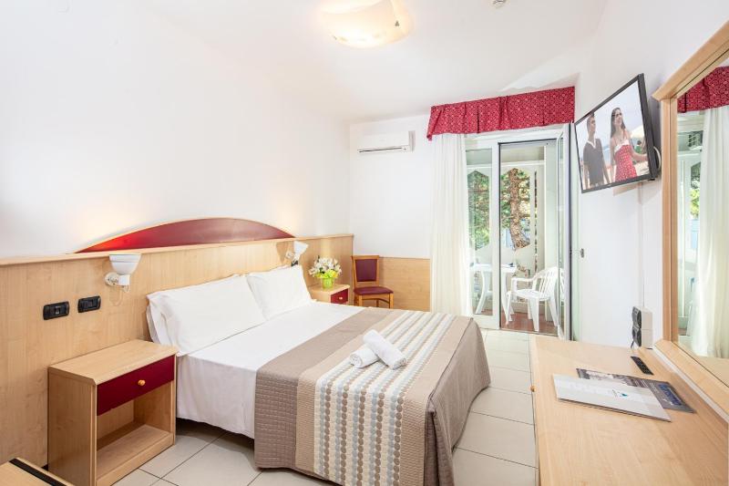 Comfort Double or Twin Room image 1