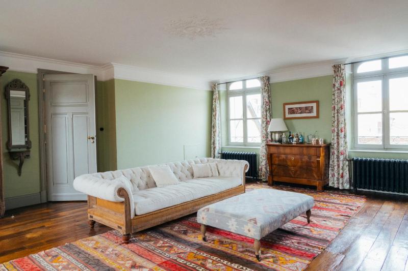 Suite with Garden View image 3