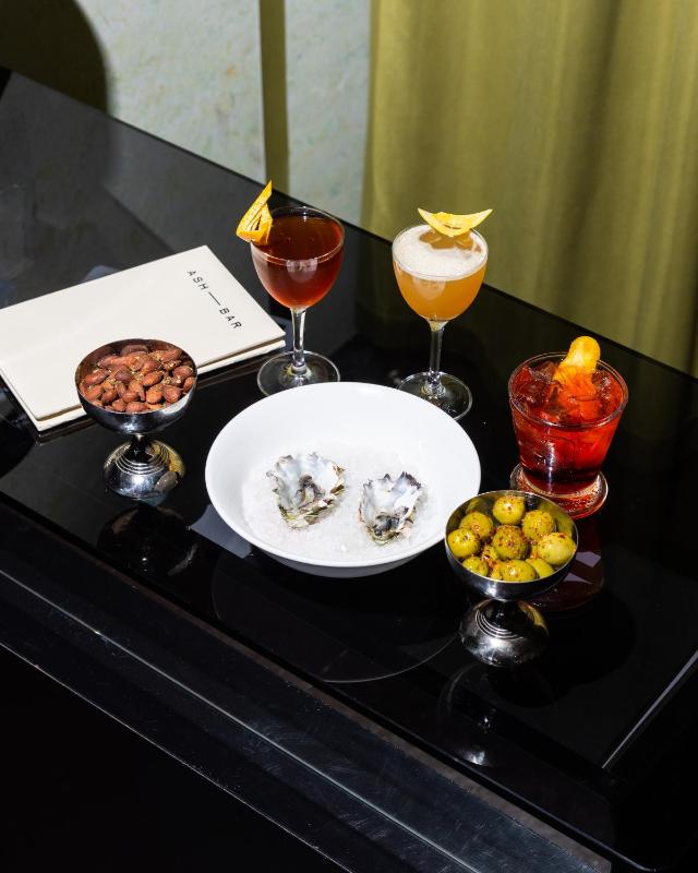 The Siren Hotel - image 12