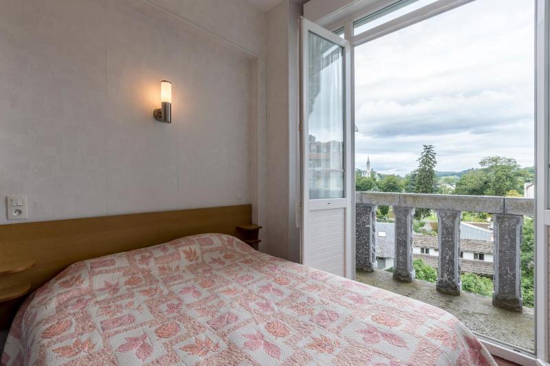 Economy Double Room image 2