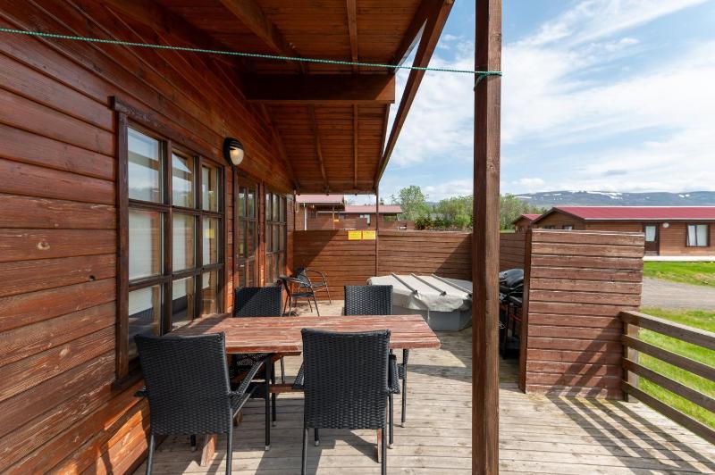 Two-Bedroom Cottage with Hot Tub image 3