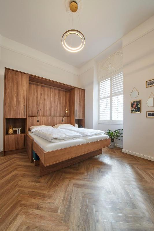 Standard Apartment image 3