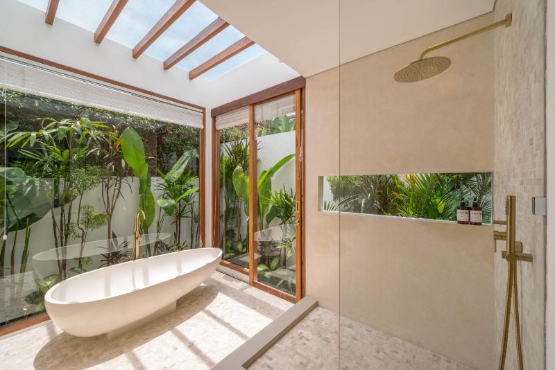 Villa Inka - Tropical Modern 1BR Villa in Pererenan Beachside - image 38