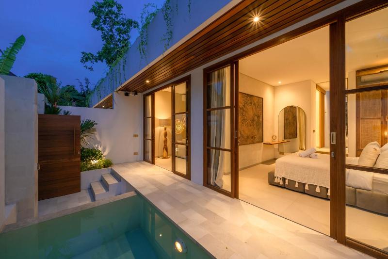 Villa Inka - Tropical Modern 1BR Villa in Pererenan Beachside - image 6