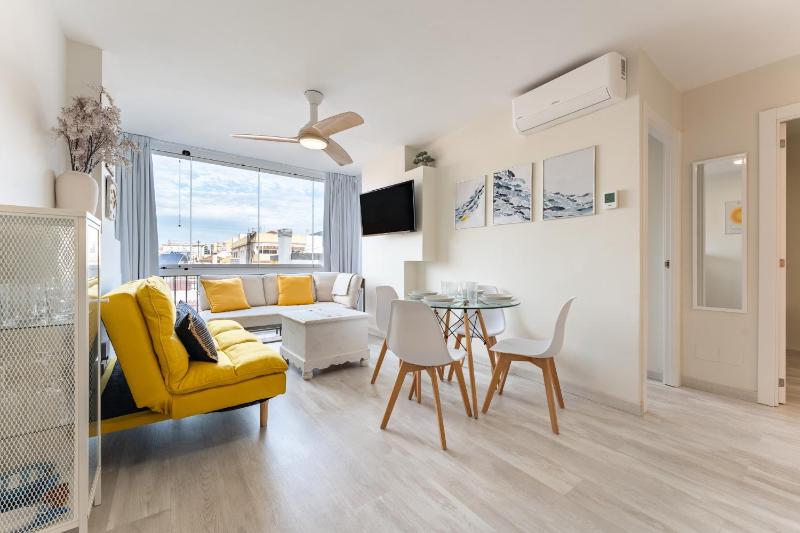 BHost - Las Gaviotas Images