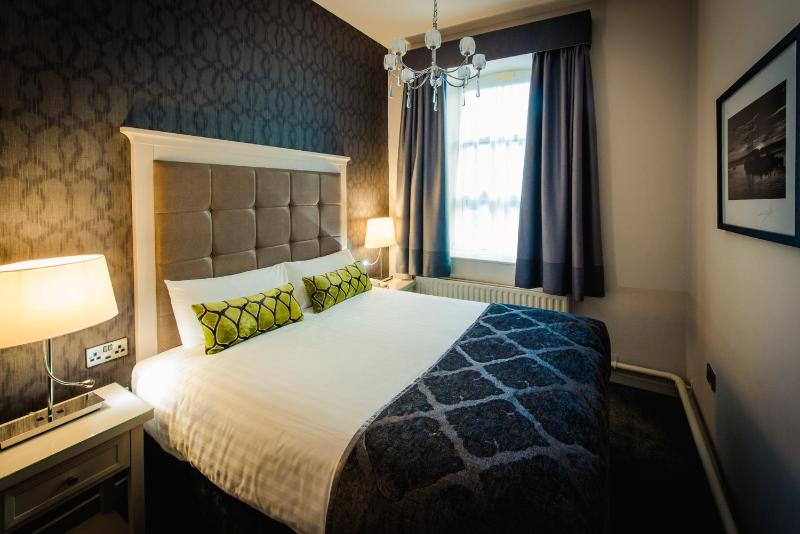Deluxe Double Room image 1