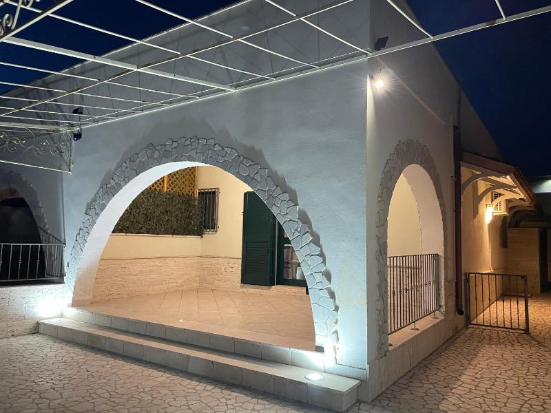 dafne house Images