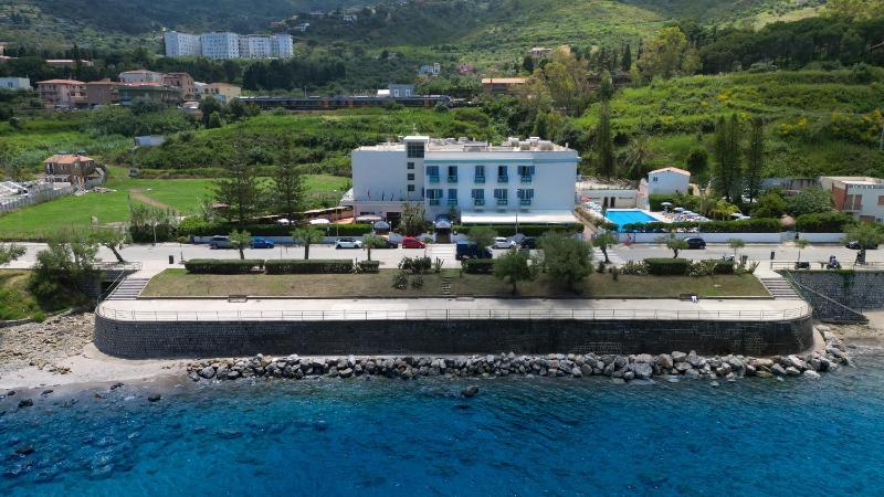 Hotel Tourist - image 22