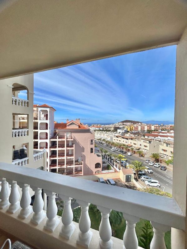 Los Cristianos apartment with sea views C109 - image 12