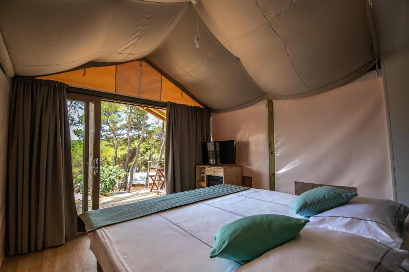 Tent image 3