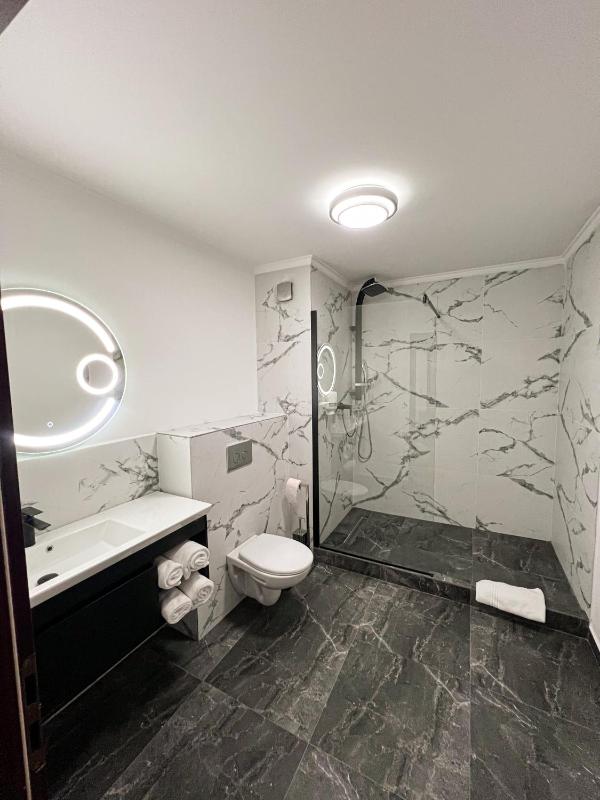 Junior Suite image 4