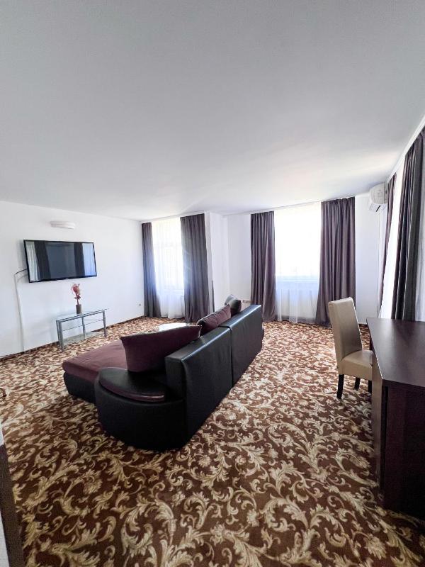Junior Suite image 1
