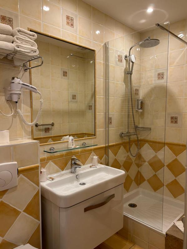 Triple Room image 2