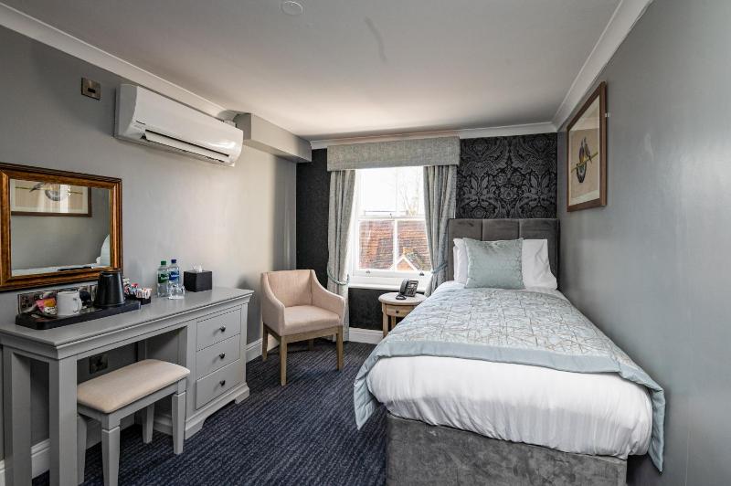 Cozy Single Room image 1
