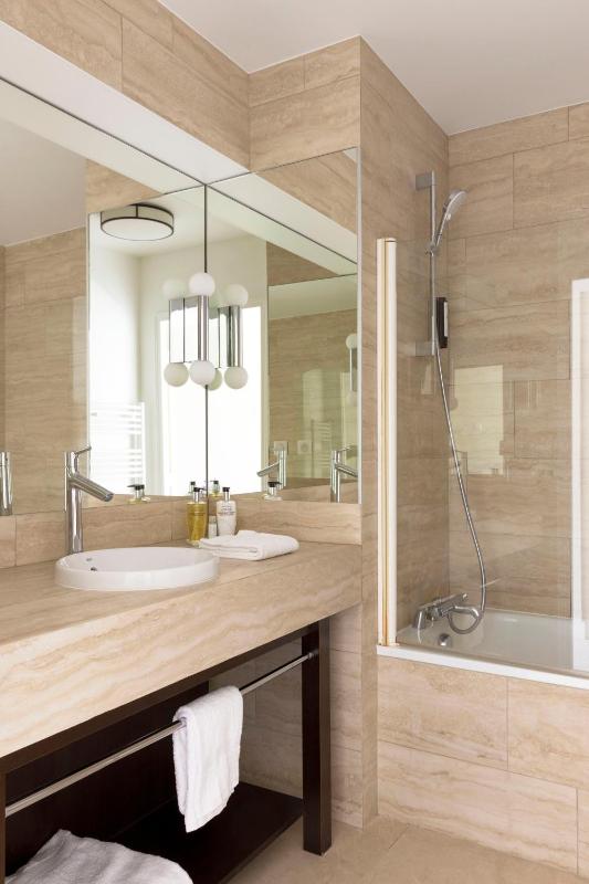 Superior Double Room image 1