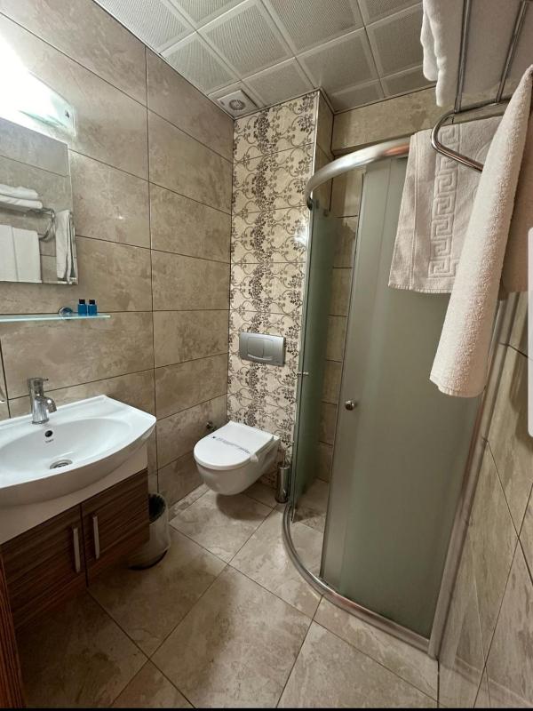Standard Single Room image 3