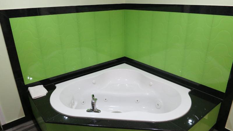 Deluxe Single Room image 3
