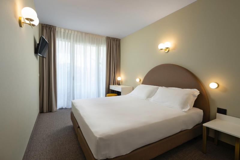 Comfort Twin/Double Room image 1