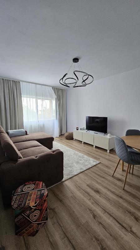 Home and Travel 1BDR Apartment Images