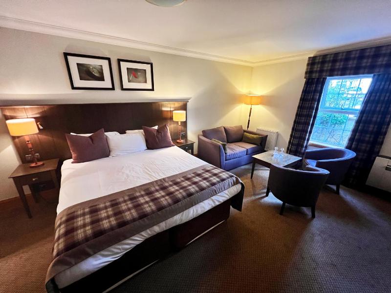 Deluxe Double Room image 3