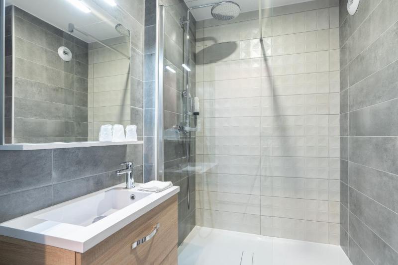 Superior Double Room with Garden View image 4