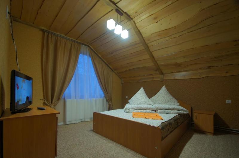 Double Room with Mountain View image 2
