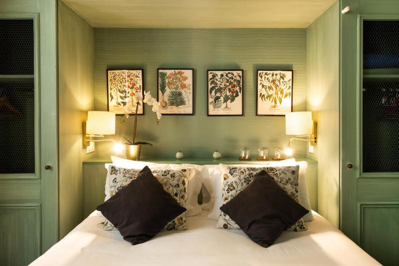 Deluxe Triple Room image 4