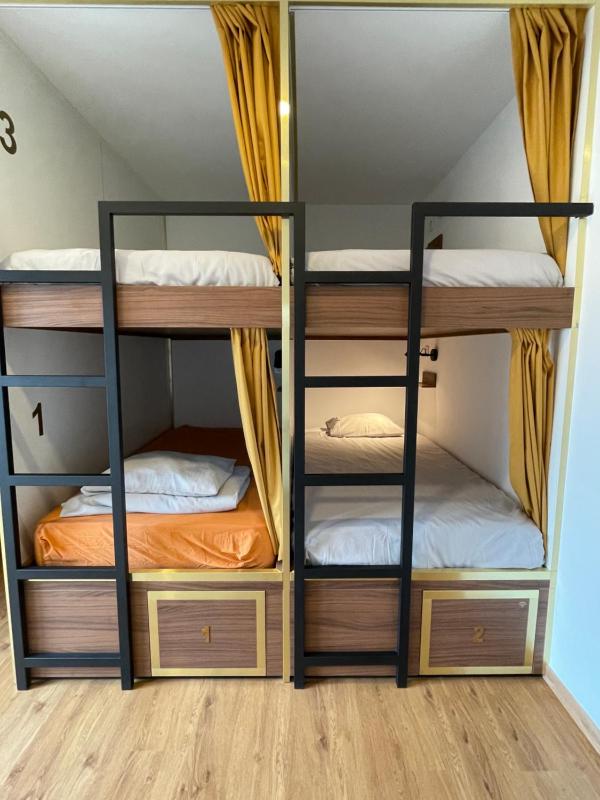 Bed in 4-Bed Mixed Dormitory Room image 2