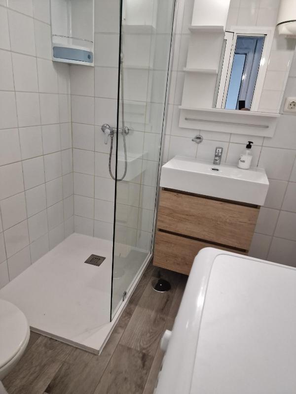 Apartment image 3