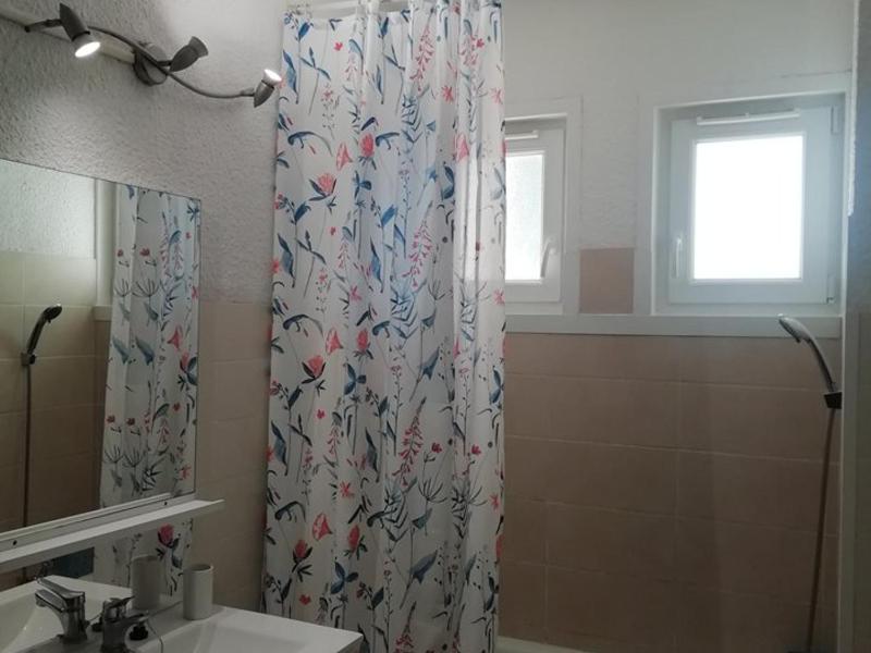 Charmant Studio a Hyeres Proche Plage et Port Parking et WIFI Inclus - FR-1-335-200 - image 10