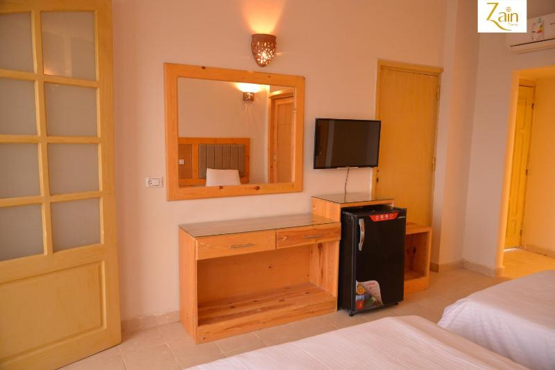 Zain Dive Inn - image 21