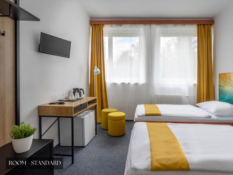 Standard Double or Twin Room image 3
